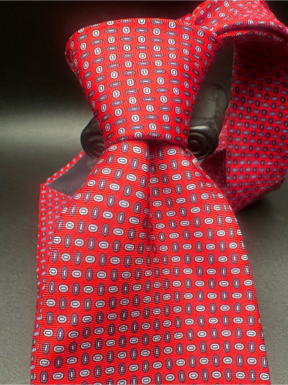 Brooks Brothers Makers — Red & Navy Oval Neat Silk Tie · Vintage USA